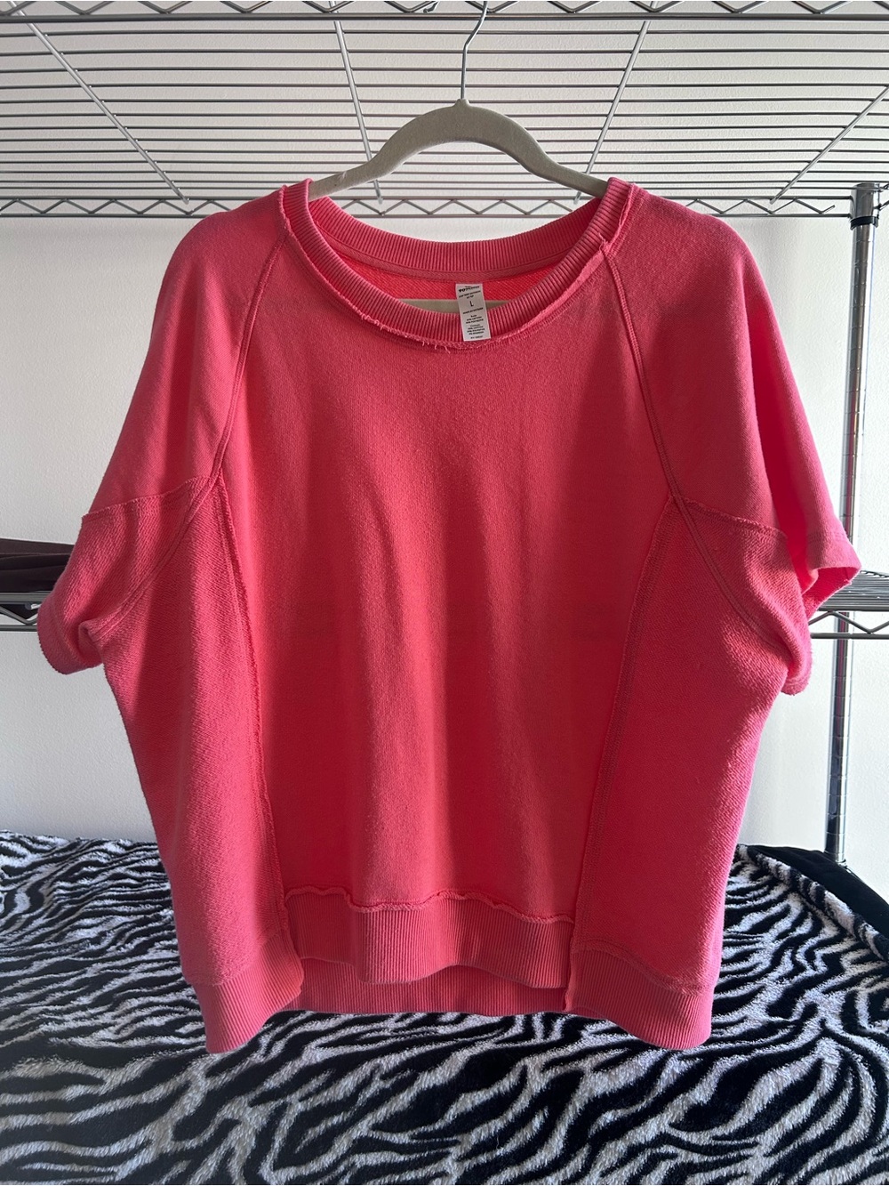 Coral Women’s Short-Sleeve Sweatshirt Top Size L